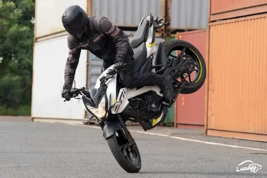Bajaj Pulsar NS200