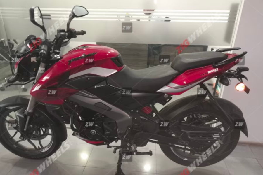 Bajaj Pulsar NS160 colors