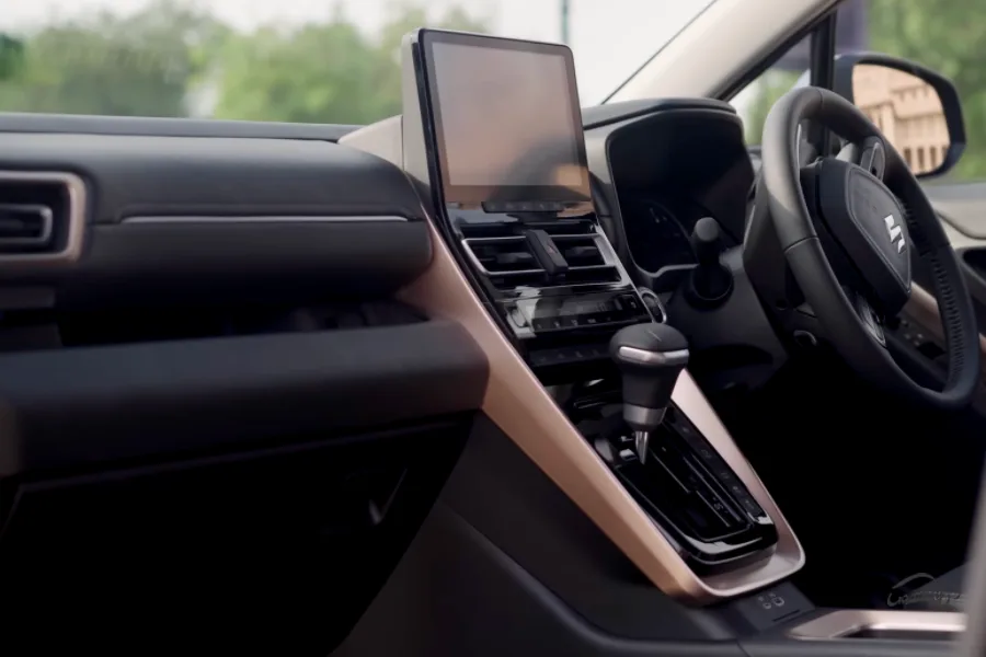 Maruti Suzuki Invicto Alpha+ interior