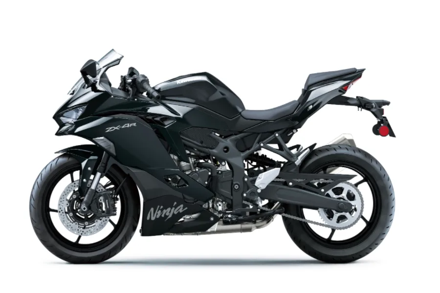 kawasaki ninja zx-4r price in kolkata