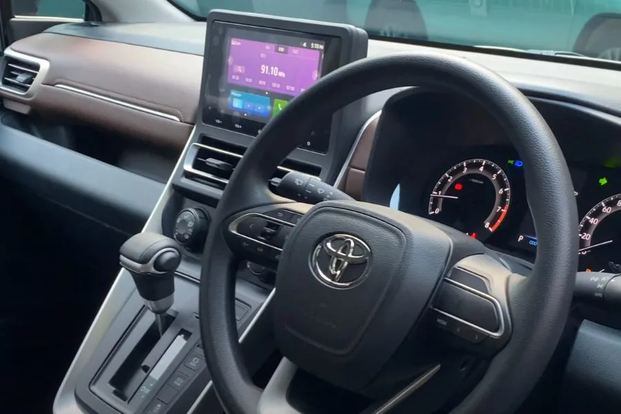 Toyota Innova Hycross ZX Interior
