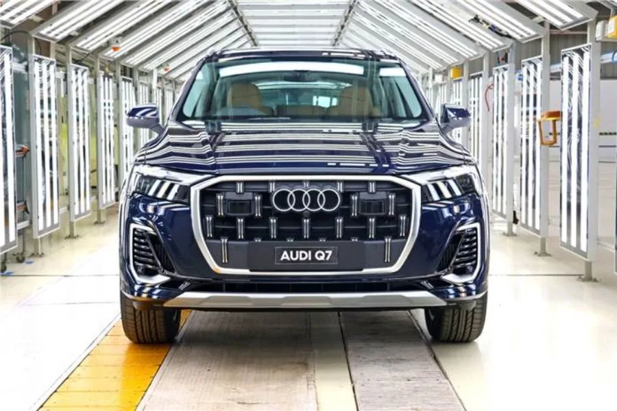 new Audi Q7 facelift