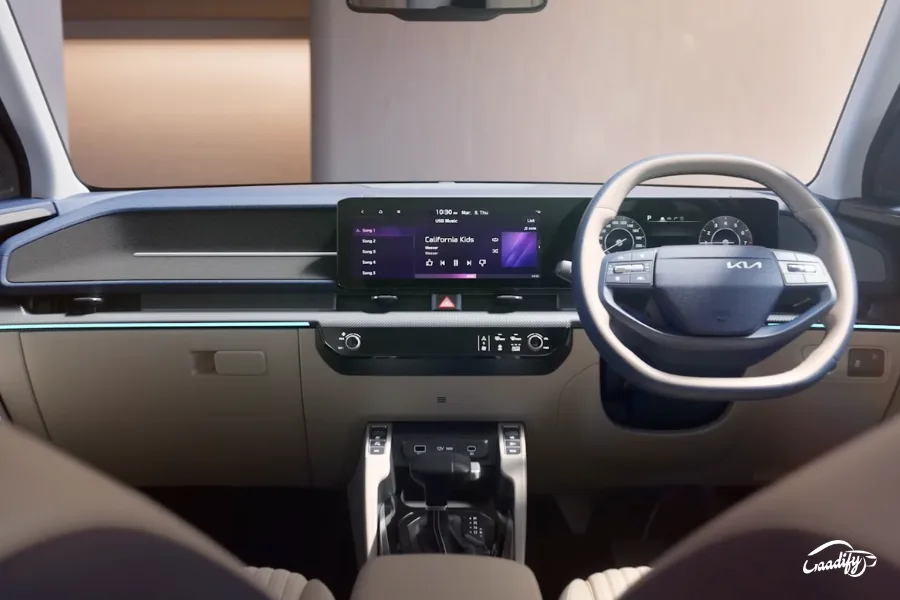 Kia Carens Clavis HTK+ interior