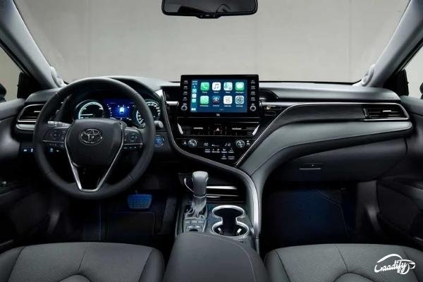 2022 Toyota Camry Hybrid interior
