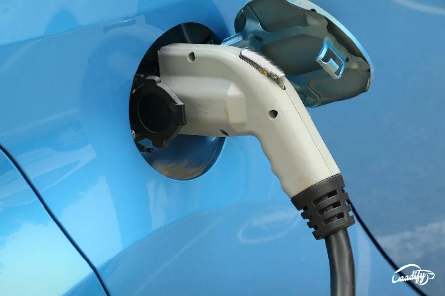 AC vs DC fast charging for EV