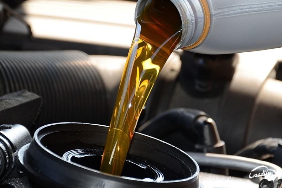 Types of engine oil