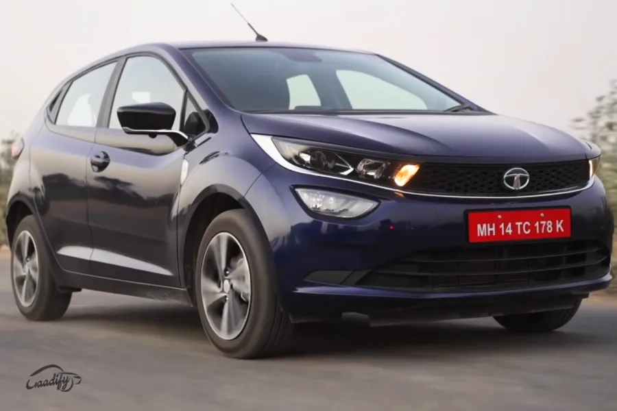 tata altroz sunroof model price