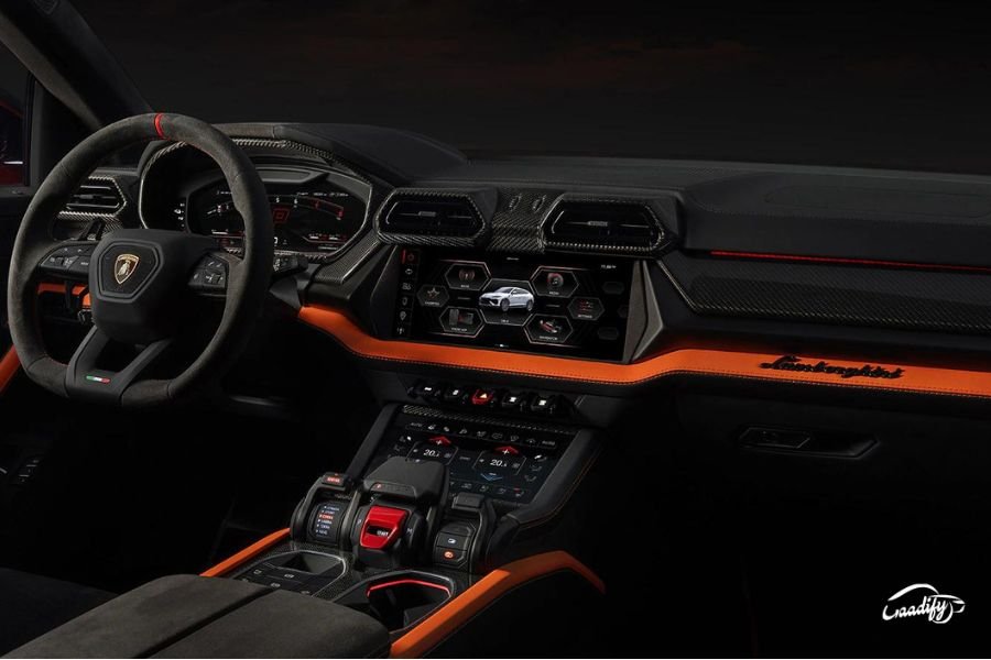 Lamborghini Urus SE interior