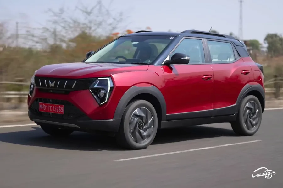Mahindra XUV 3XO AX5 price list