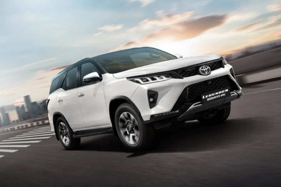 Toyota Fortuner Legender hybrid (NeoDrive)