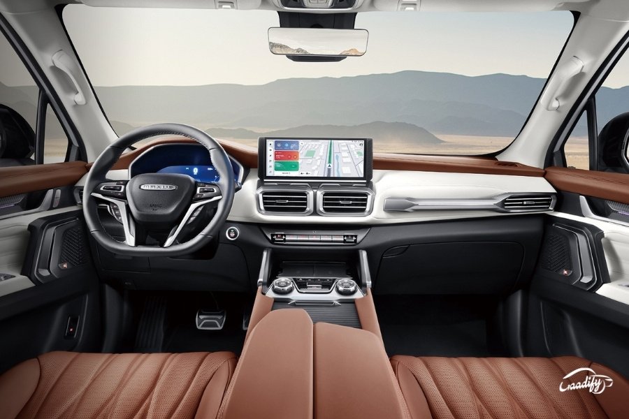 MG Majestor interior and features