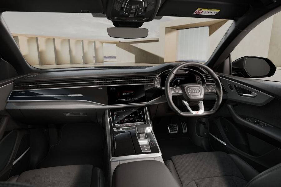 Audi SQ8 interior