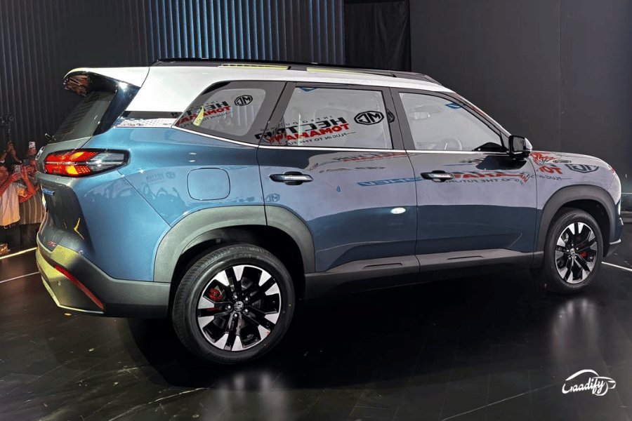 MG Hector Tomahawk PHEV Essence variant price and range