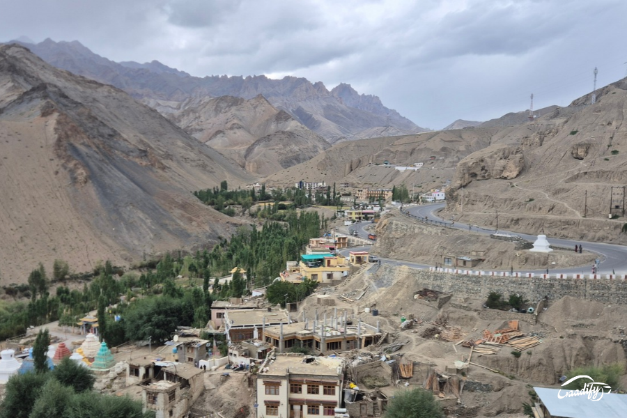 Lamayaru village and Moonland 