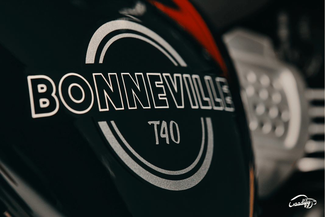 Triumph Bonneville T40 Black